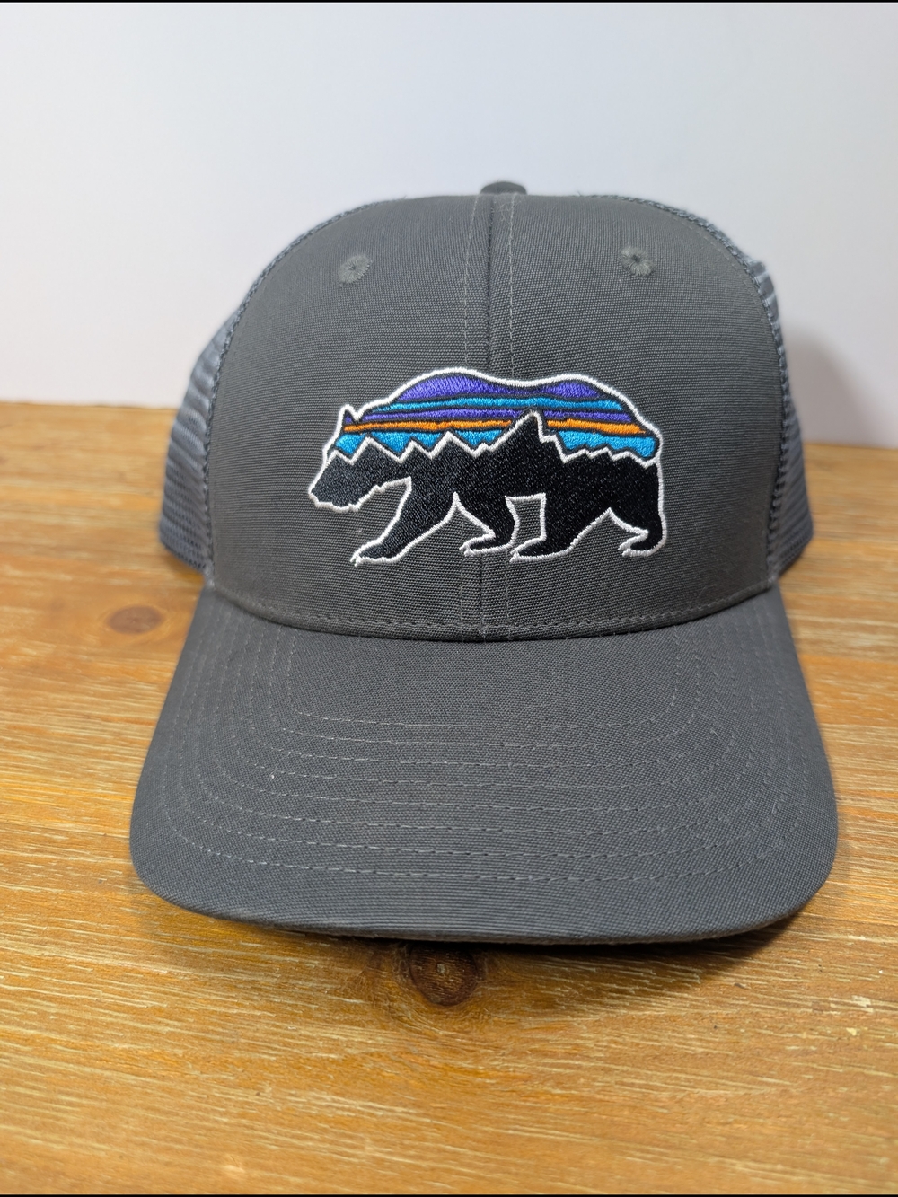 Patagonia Fitz Roy Bear Trucker Hat Gray Mesh Snapback Outdoor Cap
